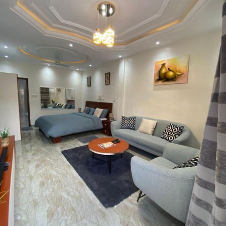 Gilles Golden Palace Abomey-Calavi Экстерьер фото